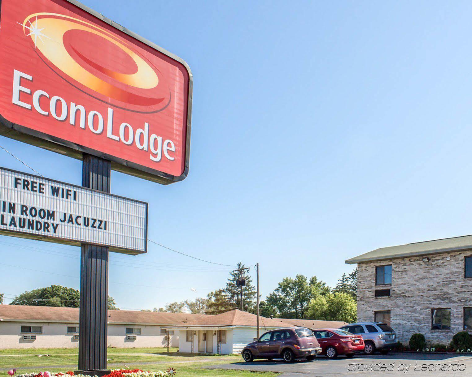 Econo Lodge Elkhart Exterior photo