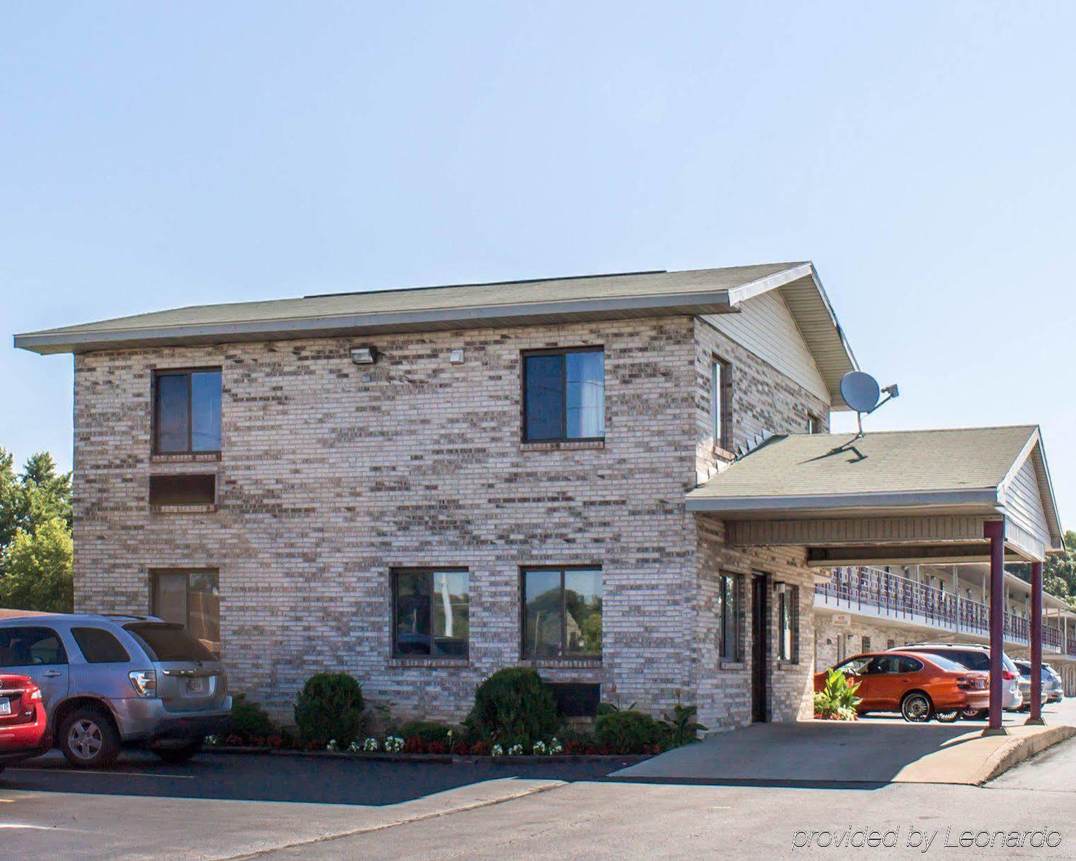 Econo Lodge Elkhart Exterior photo