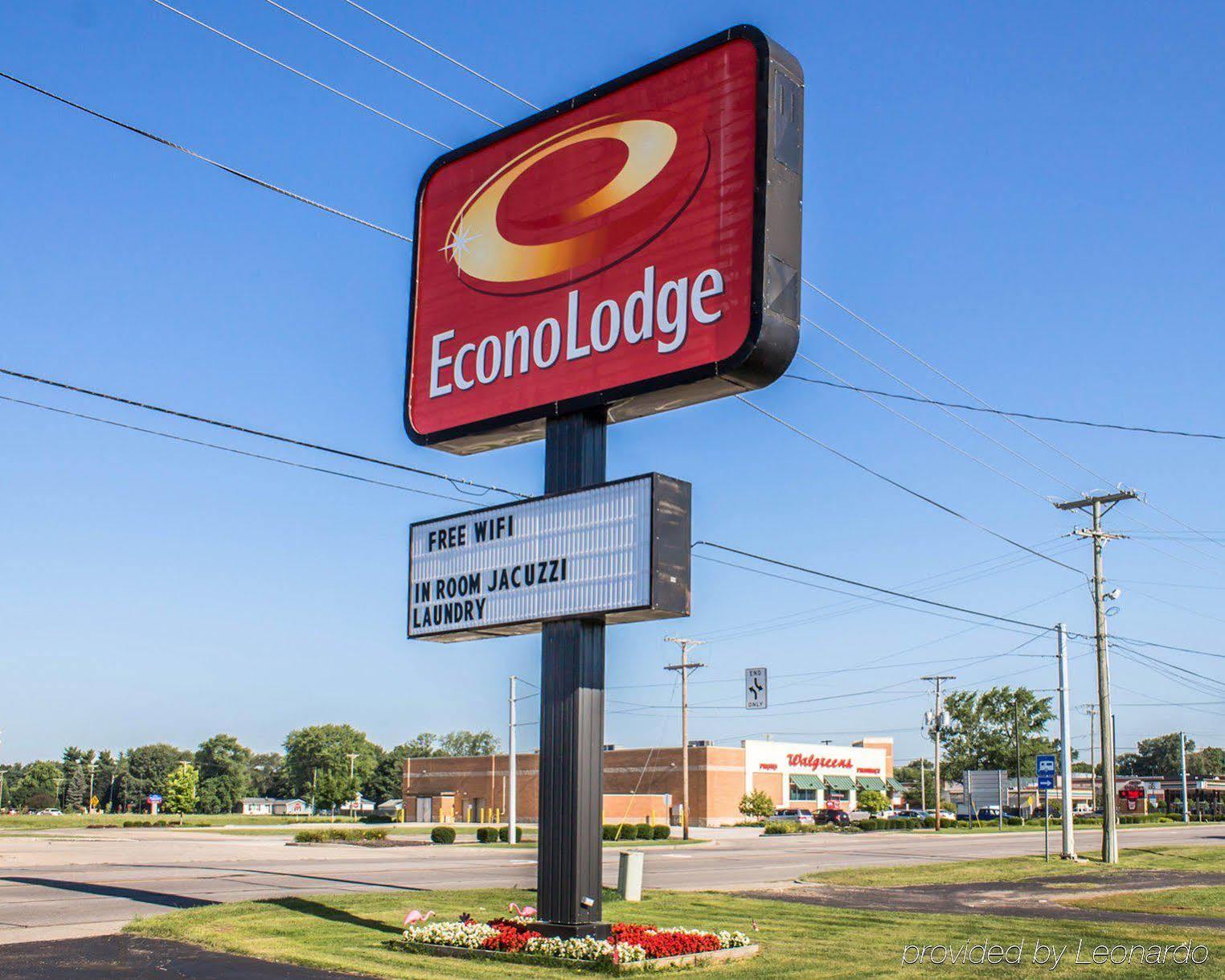 Econo Lodge Elkhart Exterior photo